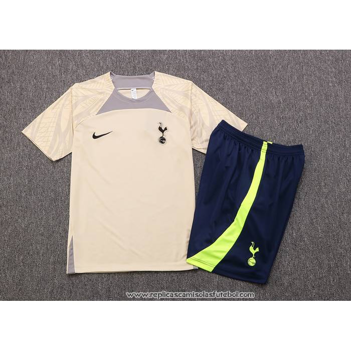 Fato de Treino
 Tottenham Hotspur 2022-2023 Manga Curta
 - Calcas Curta

